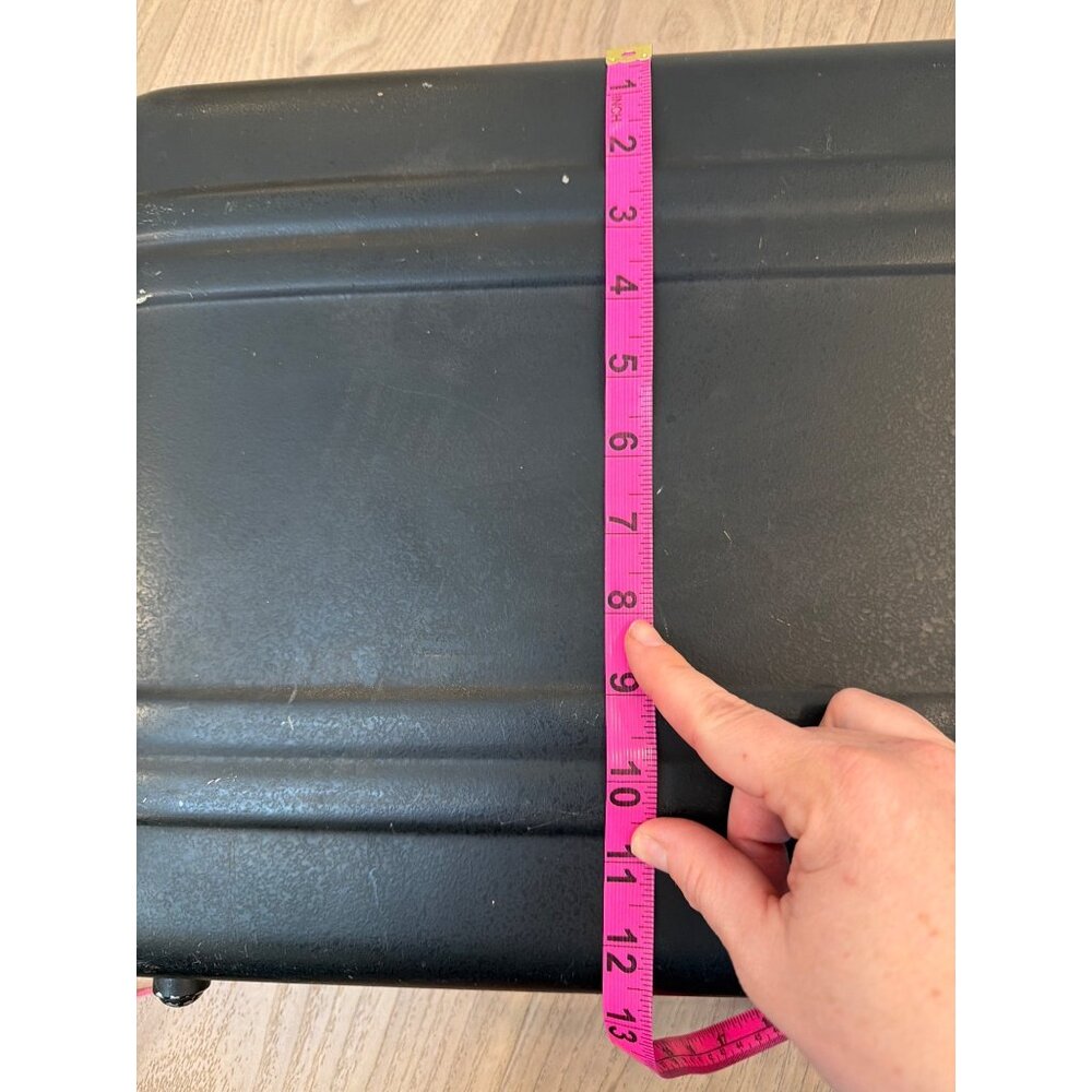 Zero Halliburton Black Hard-Shell Camera Case Wit… - image 4